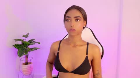 Andrea Thanks guys for the support online show from November 16, 2025, 4:07 am