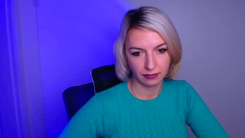 Mishelle online show from November 28, 2025, 1:58 pm