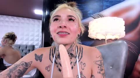 miss___angel online show from February 12, 2025, 9:11 pm