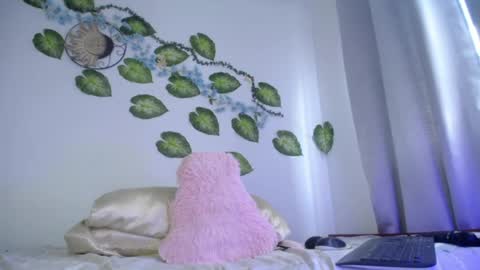          online show from April 16, 2026, 7:03 pm