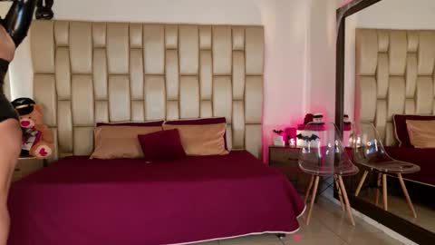 Snapshot of miss_alexxxa_ chatting on October 28, 2025, 6:54 pm Alexa online show from October 28, 2025, 6:54 pm