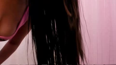 Snapshot of miss_alhy chatting on December 10, 2024, 7:00 pm online show from December 10, 2024, 7:00 pm