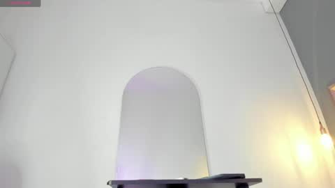 Amber  online show from May 7, 2026, 4:18 am