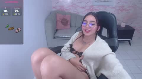 andrea online show from December 12, 2024, 2:00 pm