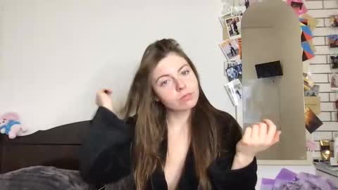 Snapshot of miss_angel_ chatting on March 1, 2026, 9:17 pm miss angel online show from March 1, 2026, 9:17 pm