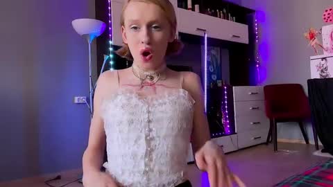 Snapshot of miss_barbie1 chatting on April 21, 2026, 8:31 am Anya online show from April 21, 2026, 8:31 am