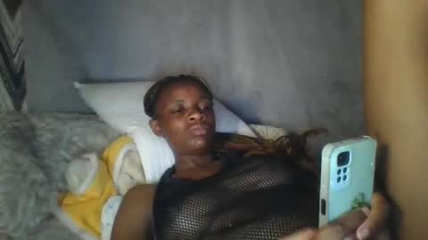 miss_belllo online show from February 20, 2025, 7:01 am