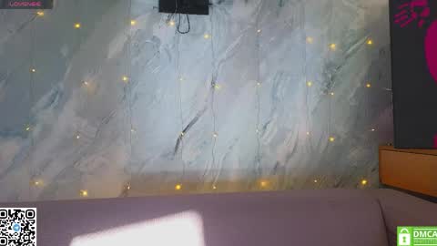 Snapshot of miss_bubbles chatting on June 1, 2026, 1:07 am Sandy online show from June 1, 2026, 1:07 am