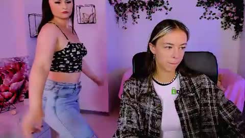 Snapshot of miss_courtney chatting on June 25, 2026, 8:30 am miss_courtney online show from June 25, 2026, 8:30 am