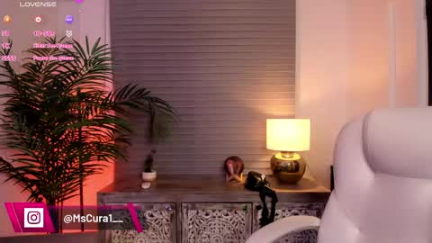 Snapshot of miss_curazao chatting on May 26, 2026, 12:45 pm CANDELA CASTRO online show from May 26, 2026, 12:45 pm
