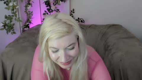 April online show from December 8, 2024, 7:43 pm