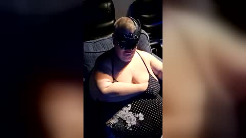 Snapshot of miss_ella_rose chatting on July 17, 2026, 4:52 am miss_ella_rose online show from July 17, 2026, 4:52 am