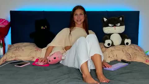 Snapshot of miss_emily_miller chatting on February 27, 2026, 6:41 pm Emily online show from February 27, 2026, 6:41 pm