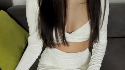 Emily online show from January 8, 2025, 4:22 pm