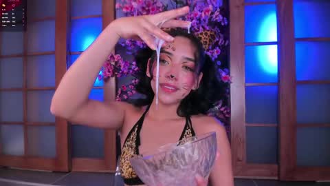 Snapshot of miss_evolet chatting on April 21, 2026, 6:12 pm Evoleth online show from April 21, 2026, 6:12 pm