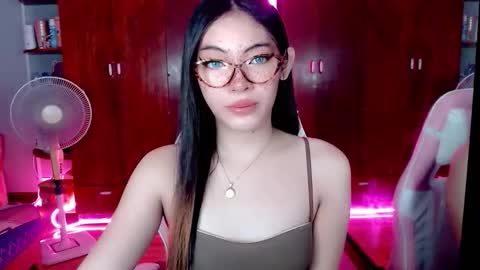 Snapshot of miss_hornydoll chatting on October 25, 2025, 12:45 pm miss_hornydoll online show from October 25, 2025, 12:45 pm