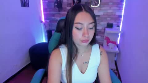 Isabella online show from February 11, 2025, 12:27 pm