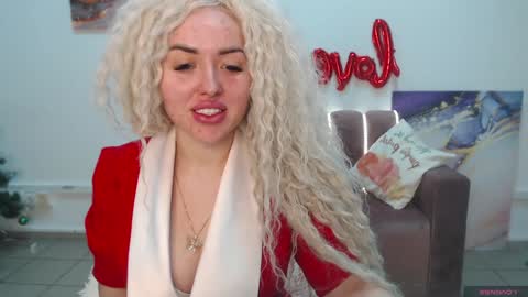 miss_kiten online show from February 5, 2025, 8:25 pm