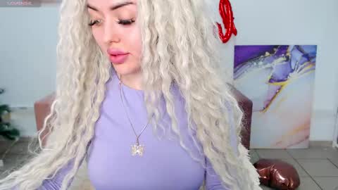 miss_kiten online show from February 21, 2025, 5:13 am