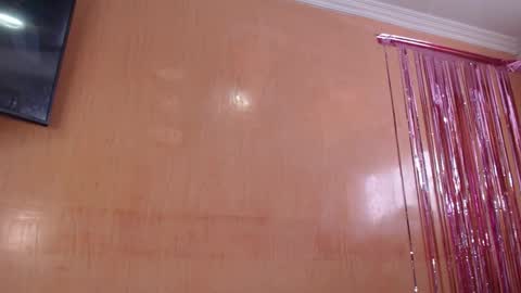 lilieth  online show from December 21, 2025, 4:36 pm