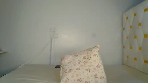 miss_lolah7 online show from June 10, 2026, 12:33 am