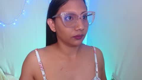 Snapshot of miss_londoon chatting on October 1, 2025, 7:47 am LONDON online show from October 1, 2025, 7:47 am