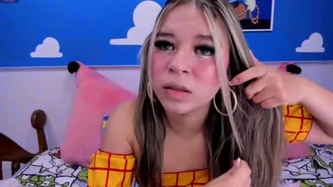 Snapshot of miss_lucyla chatting on May 6, 2026, 11:04 am miss_lucyla online show from May 6, 2026, 11:04 am
