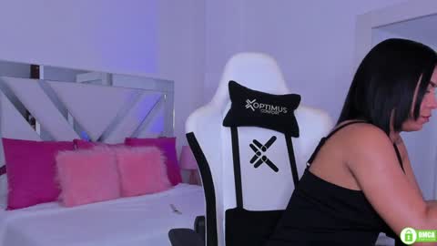   online show from January 19, 2025, 8:30 pm