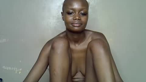 miss_pretty1 online show from January 13, 2026, 7:41 pm