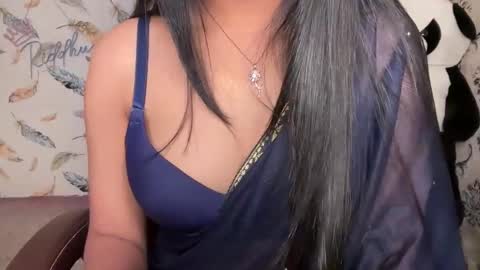 Snapshot of miss_queen99 chatting on December 19, 2025, 7:04 am miss_queen99 online show from December 19, 2025, 7:04 am