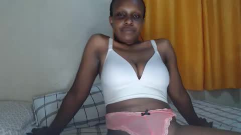 Snapshot of miss_reina21 chatting on May 10, 2026, 7:08 pm Reina online show from May 10, 2026, 7:08 pm