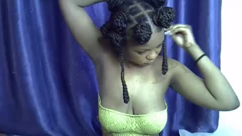 Snapshot of miss_rihanna2 chatting on January 19, 2026, 8:40 am miss_rihanna2 online show from January 19, 2026, 8:40 am