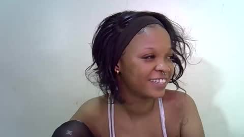 Snapshot of miss_rihanna2 chatting on February 10, 2026, 5:33 am miss_rihanna2 online show from February 10, 2026, 5:33 am