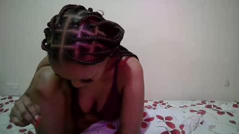 Snapshot of miss_rihanna2 chatting on April 6, 2026, 3:48 am miss_rihanna2 online show from April 6, 2026, 3:48 am