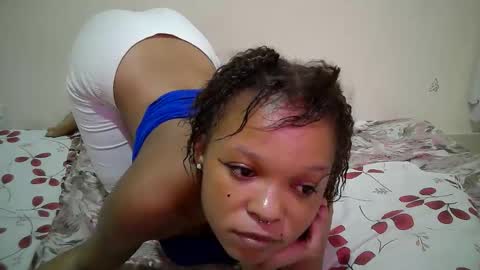 Snapshot of miss_rihanna2 chatting on April 28, 2026, 4:23 pm miss_rihanna2 online show from April 28, 2026, 4:23 pm