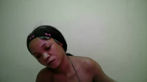 Snapshot of miss_rihanna2 chatting on May 16, 2026, 12:37 pm miss_rihanna2 online show from May 16, 2026, 12:37 pm