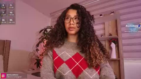 Snapshot of miss_sidney chatting on October 7, 2025, 1:08 pm Amy Olivera online show from October 7, 2025, 1:08 pm