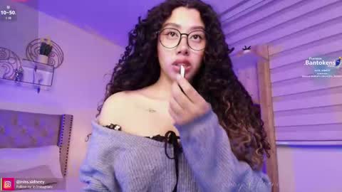 Snapshot of miss_sidney chatting on October 14, 2025, 1:23 pm Amy Olivera online show from October 14, 2025, 1:23 pm