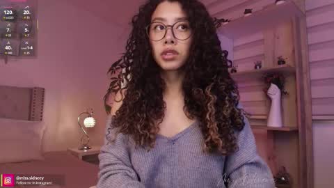 Snapshot of miss_sidney chatting on October 21, 2025, 1:23 pm Amy Olivera online show from October 21, 2025, 1:23 pm