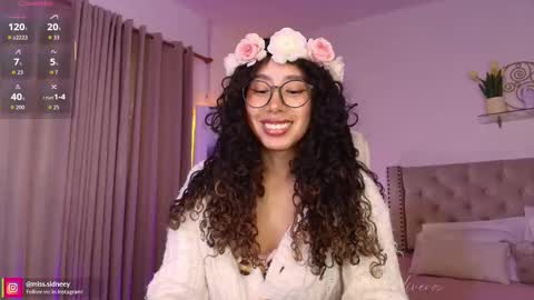 Snapshot of miss_sidney chatting on October 24, 2025, 1:18 pm Amy Olivera online show from October 24, 2025, 1:18 pm