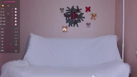 Snapshot of miss_sweetbb chatting on January 14, 2025, 2:50 am Bella online show from January 14, 2025, 2:50 am