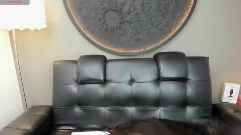 Vaiolette online show from February 24, 2025, 11:10 am