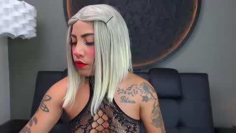 Vaiolette online show from October 4, 2025, 11:08 am