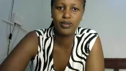 Snapshot of miss_vall chatting on December 30, 2024, 11:15 am miss_vall online show from December 30, 2024, 11:15 am