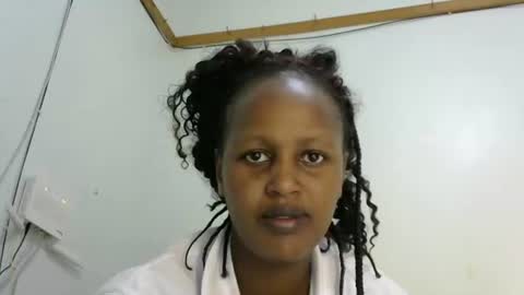 Snapshot of miss_vall chatting on January 23, 2025, 8:15 am miss_vall online show from January 23, 2025, 8:15 am