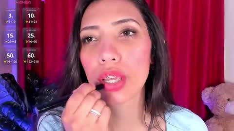 Miss Veronica online show from October 15, 2025, 2:06 pm