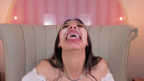 Snapshot of miss_veronicaa chatting on December 9, 2024, 5:41 pm Veronica summer 7AM to 1500 PM hour GMT-5 online show from December 9, 2024, 5:41 pm