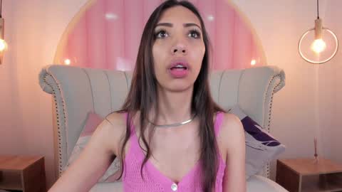 Snapshot of miss_veronicaa chatting on December 11, 2024, 11:30 am Veronica summer 7AM to 1500 PM hour GMT-5 online show from December 11, 2024, 11:30 am
