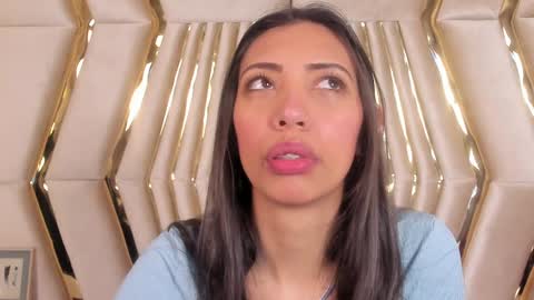 Snapshot of miss_veronicaa chatting on December 14, 2024, 12:01 pm Veronica summer 7AM to 1500 PM hour GMT-5 online show from December 14, 2024, 12:01 pm