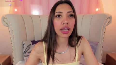 Snapshot of miss_veronicaa chatting on December 19, 2024, 2:57 pm Veronica summer 7AM to 1500 PM hour GMT-5 online show from December 19, 2024, 2:57 pm